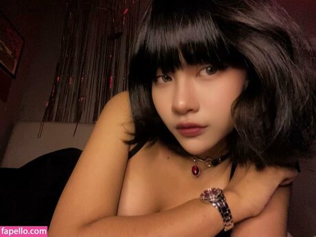 Atiqaaarn star erotic galleries