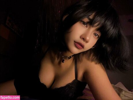 Atiqaaarn pornstar top image