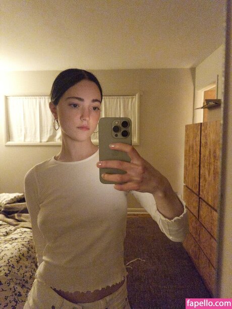 zoeplzshutup model porn galleries