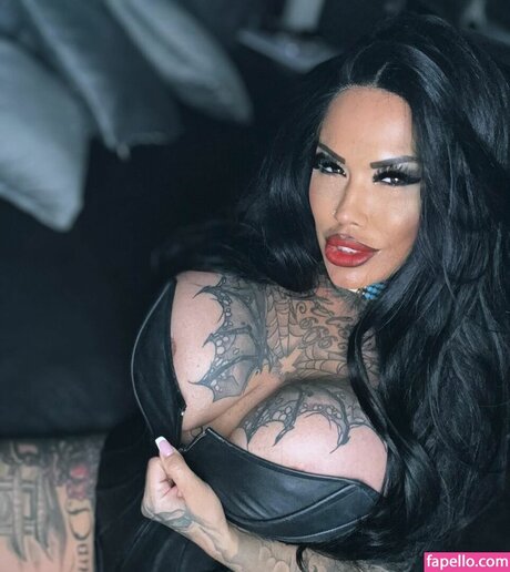 teufelsweib666 naked pornstar gallery