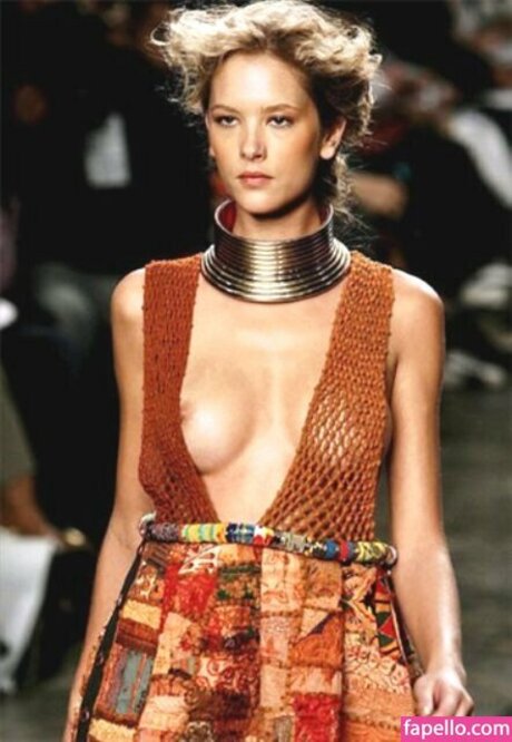 Gianne Albertoni model pretty archive