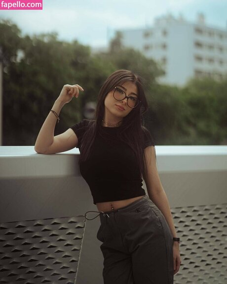 helydiaa pornstar hot image