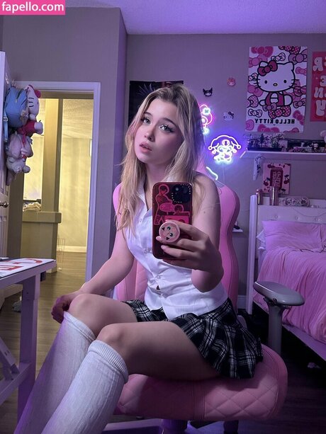 booleahhh nudes actress pics