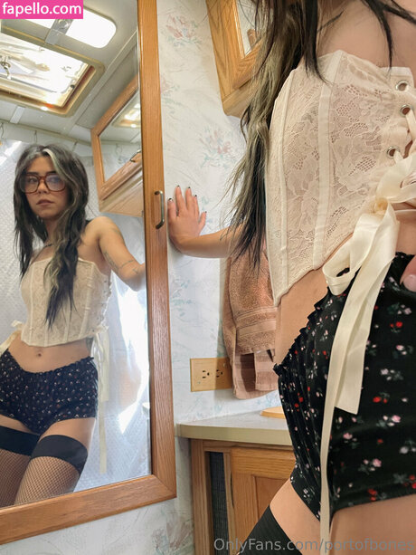 Portofbones adult actress image