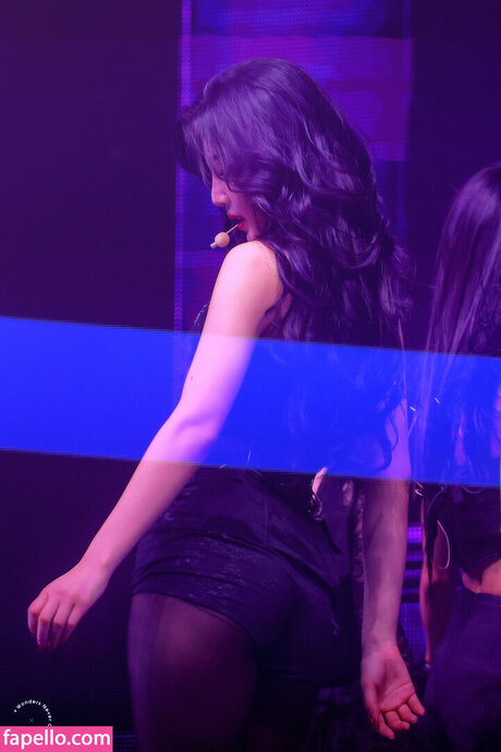 Park Soo young model exclusive image