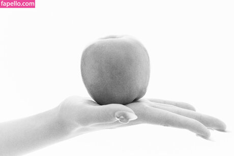 Park Soo young porn model picture