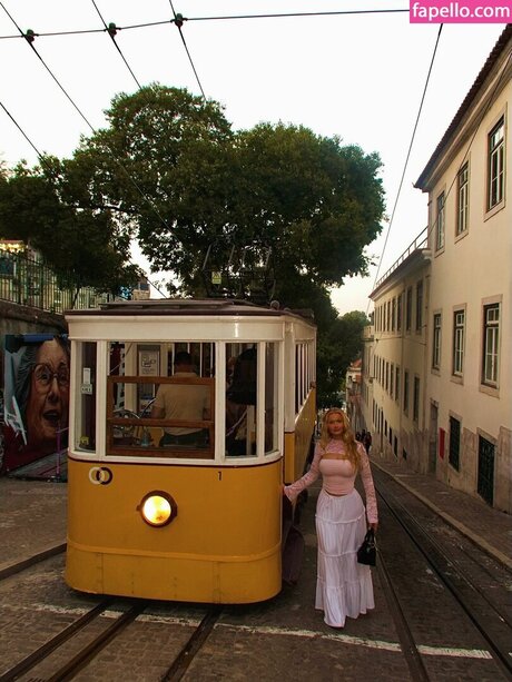 heleneelises hot pornstar archive