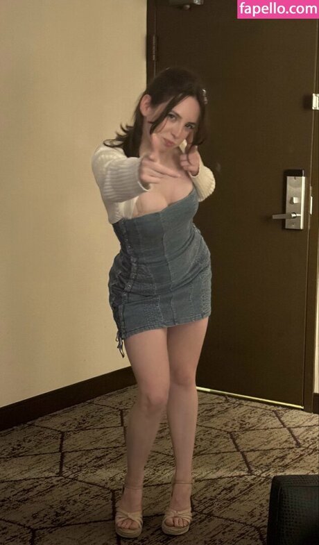 Ursiiday erotic pornstar image