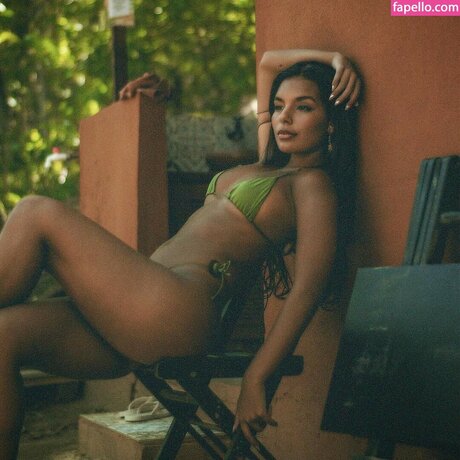 Mell Muzzillo Profile pic