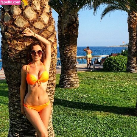 Mamarika model best image