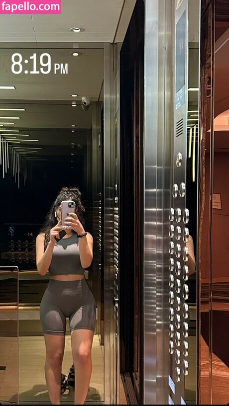 karimaa r xxx star photo