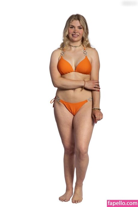 Carolin Gross nude pornstar gallery