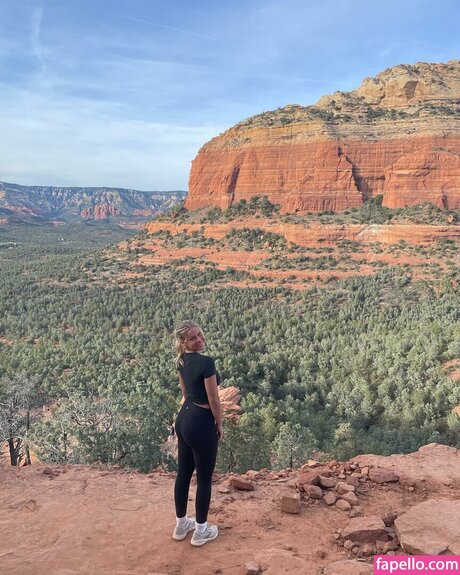 Lydia Feiler model naked pics