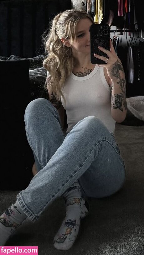 Bludaisy model pornographic images