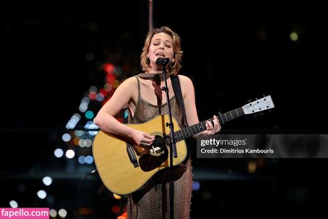 Maggie Rogers star exclusive picture