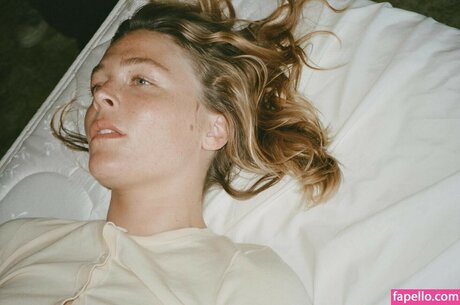 Maggie Rogers pornstar pretty archive