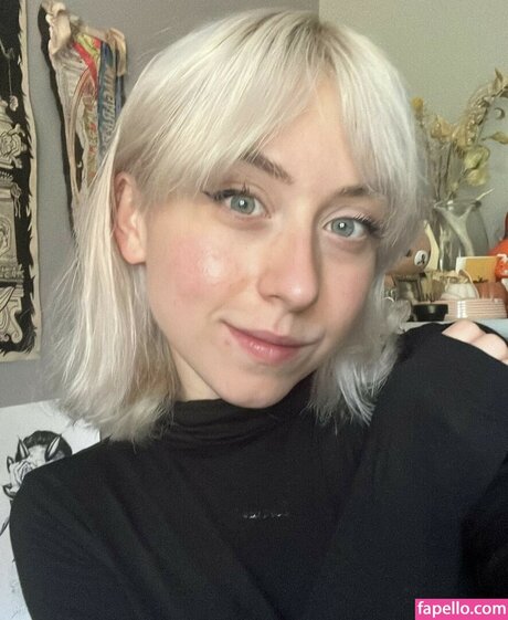 Mkultramilf nice model pic