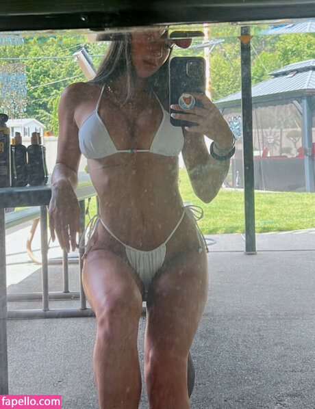 Jjjjennaa model high quality image