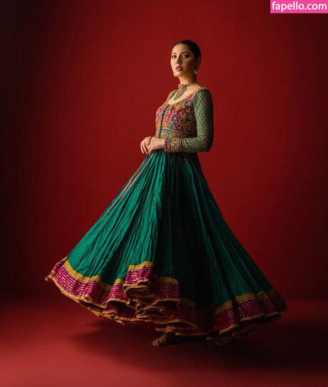 Mahira Khan model beautiful picture