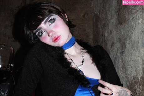 elinoiiddx pornstar sexy pics