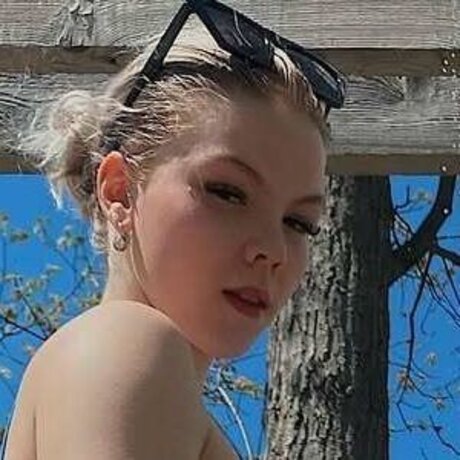 alexisfogartyy top model pic