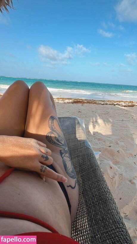 Juana Cervio model naked pic