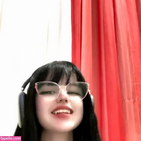 nameluaa pornstar xxx photos