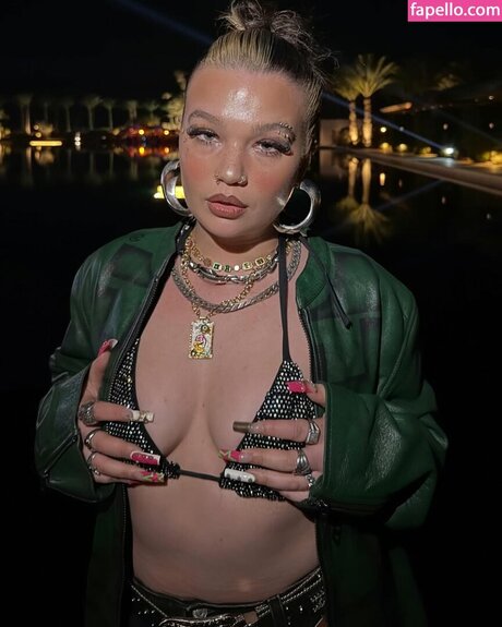 Lola Young pornstar best pictures