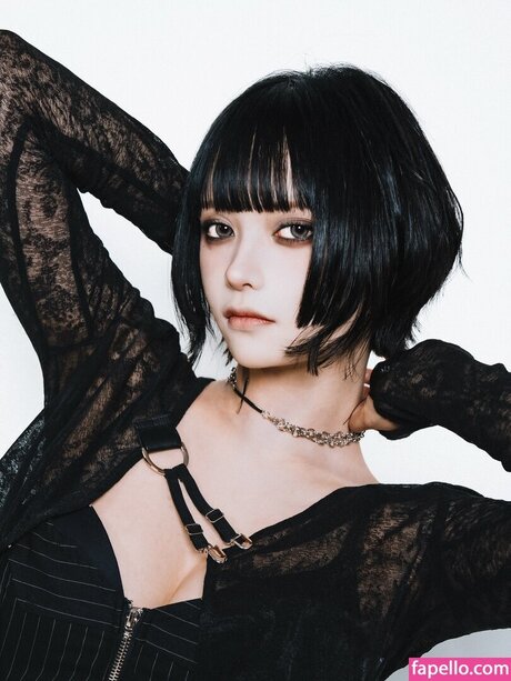 Yuriyuri Fanclub porn star pic