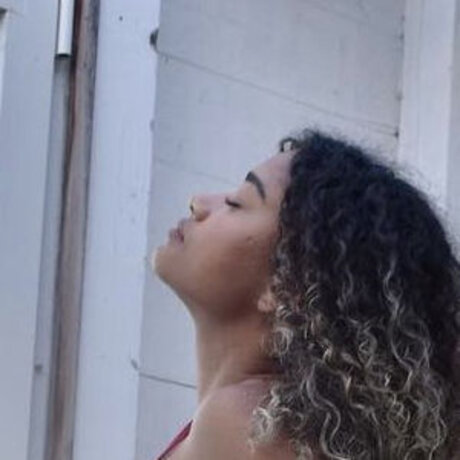 wahyne perfect actress galleries