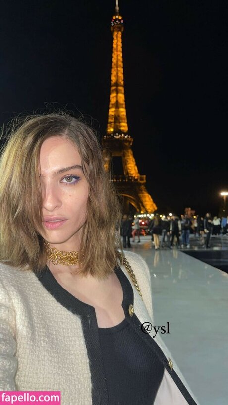 Lera Abova model top img