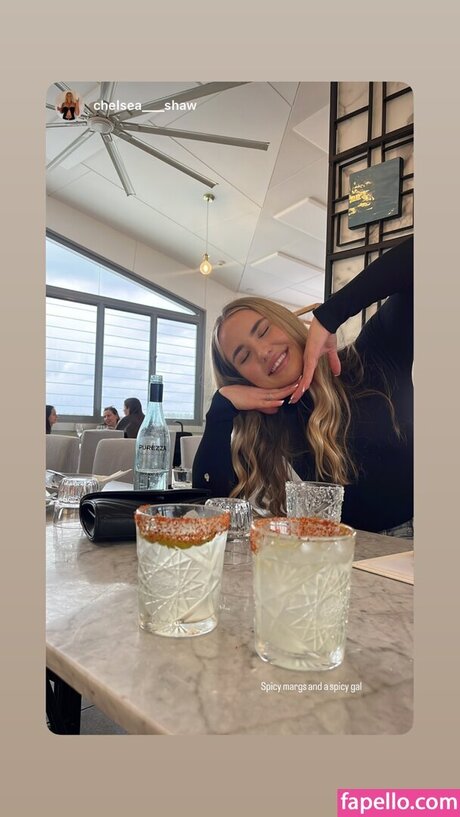 Pearl Farley model pretty pic