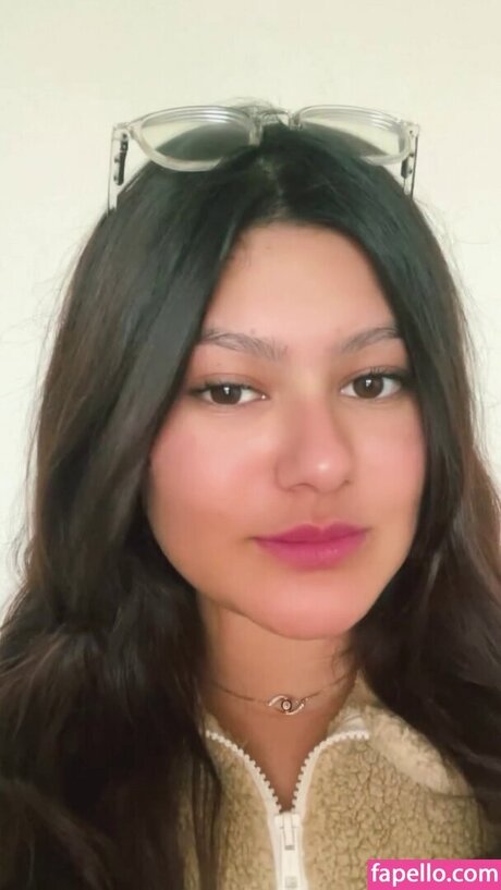 Khushi Tomar porn star pics