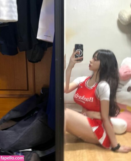 soooyaee adult actress pics