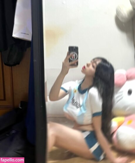 soooyaee hot model pics