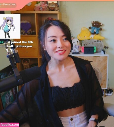 PotasticPanda sexy actress pic