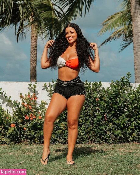 Amanda Lisboa naked model pics