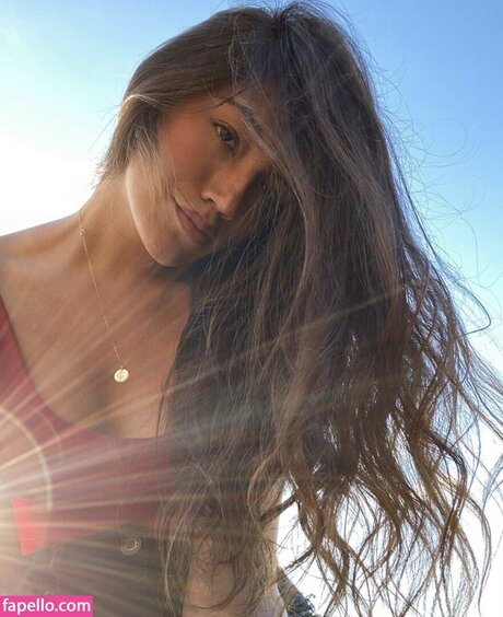 Kamryn Santos art actress galleries