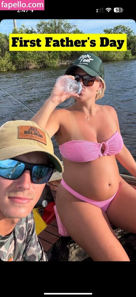 Cayla Vanderbaan star nude photos