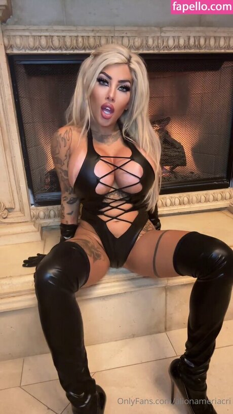 Aliona Meriacri nude model picture