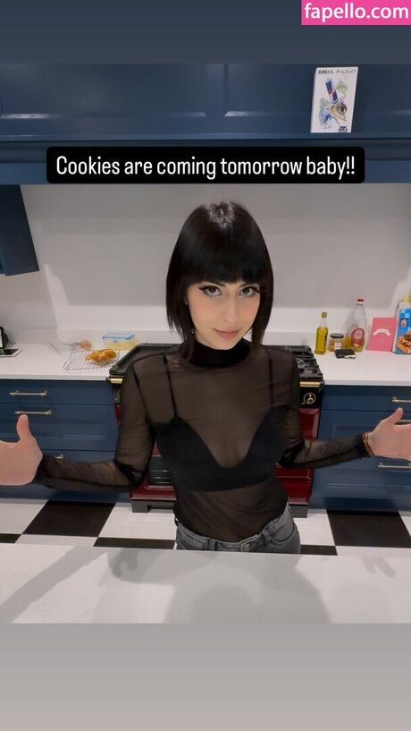 Veronica Gallardo art star pictures