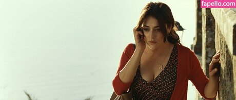 Valentina Lodovini sexy actress pictures