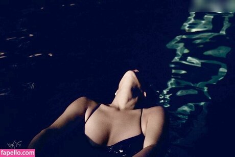 Kristen Wiig erotic star archive