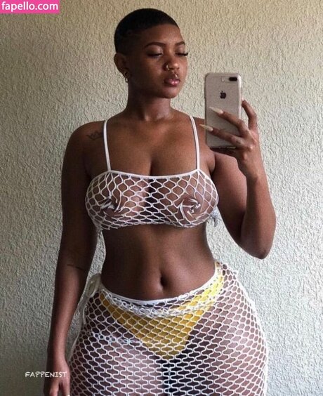 Jada Kingdom exclusive pornstar pictures