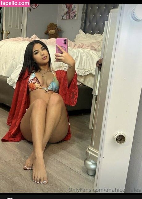 Weluvanahii erotic pornstar photo