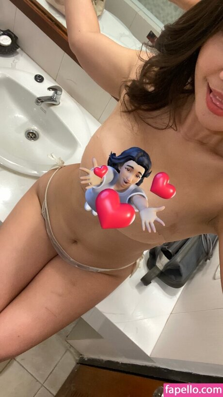 Manataudapat model picture