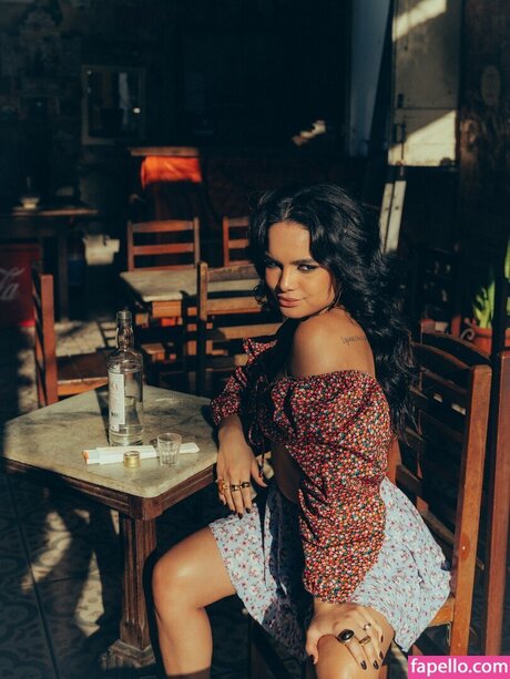 Carol Macedo nude model pictures