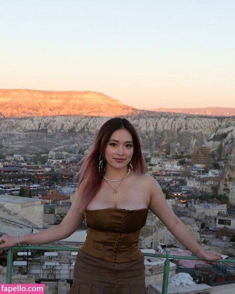 holly shu_ model art photo