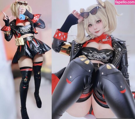 Amenemone model free pic