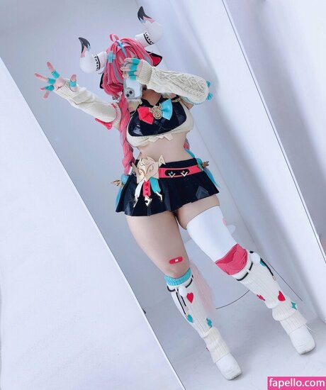 Amenemone pornographic model image